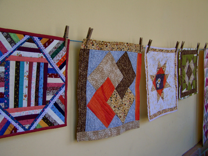 quilt hangers for wall hangings